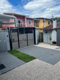 Casa com 2 quartos, sendo um suíte, super aconchegante para temporada - 4
