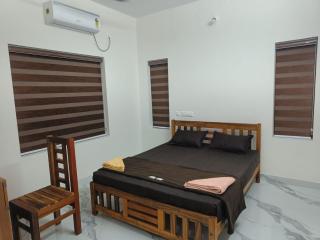Sandora Home Stay - 9