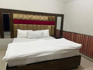 hotel in Lahore - 3