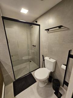 Flat Moderno Pé na Areia no Centro de Cumbuco Piscina frente mar Eco Paradise 210 - 1