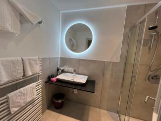 Landhotel Lindenhof - 1