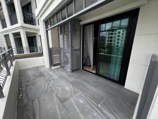 Title Legendary suite pool view E301 - 3