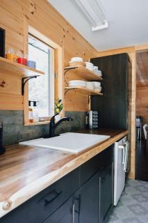 Serene Waterfront Retreat With Sauna - Hot Tub - EV Plug - 3