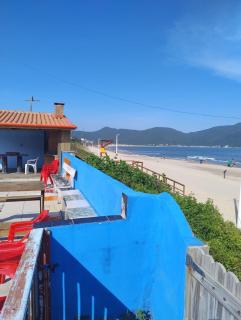 casa de praia com piscina frente a praia - 0