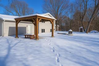 Charming 4-Bedroom Home in Eden Prairie - 6