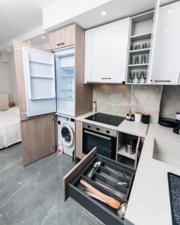 Serene Studio in the City Center Your Calm Oasis - 7