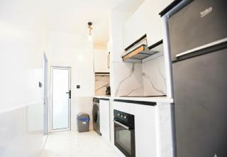 Small Fully Equiped and Renovated - 2