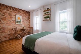 Artsy Hidden Gem - FREE PARKING - 3