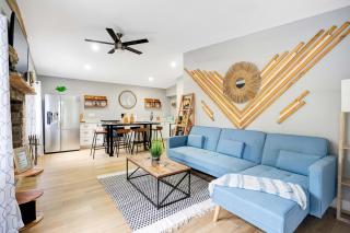 Fireplace and Lake View Just 10 Minutes to Downtown Near Parks - 2