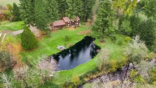 4-Bedroom Chateau in Southern Washington- Luxurious Retreat with Pond & Creek - 6