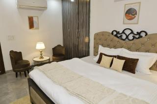 Velveteen w in-house bar 3bhksaket BricasaStays - 8