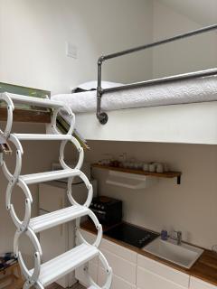 Superb views and literally 2 min walk to resort ! - 8