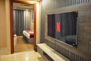 Goldcrest Mall and Residency One Bedroom Luxury Apartment DHA Phase 4 - 9