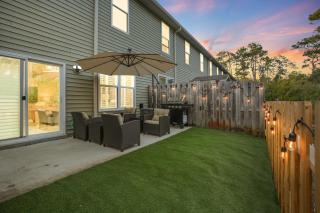 Navarre Sound Place- Pool Steps Away - Backyard Oasis - 9