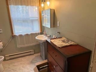 A fully self-contained one-bedroom apartment - 4