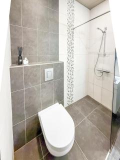 Bright Apartment in City Centre - 6