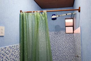 Habitación con parqueo a 15 min de Panajachel - 1