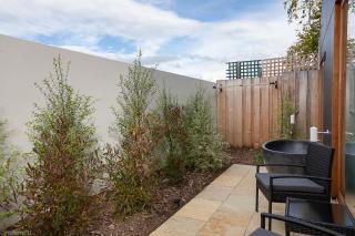 Nova Hobart CBD Sanctuary - 5