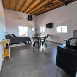 Moderno Departamento para parejas Merlo S Luis centro Vistas - 9