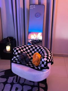 استوديو مميز بأثاث مريح - 6