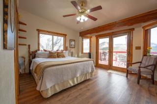 Family Cabin with Views just minutes from Zion Nat'l Park - 9