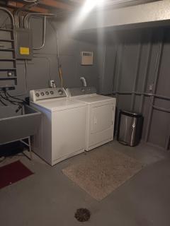 Sprawling Woodland Retreat - 9