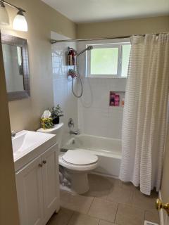 Zen Suite for two 13 miles to Seattle Space Needle - 6