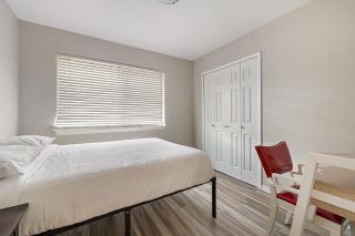 Spacious 3BR Austin Home Sleeps 6 Near Downtown - 8