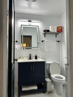 Charming 2 Bedroom Fully Loaded Apartment with Washer and Dryer - 1