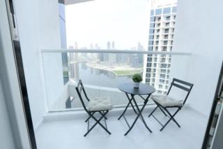 DAMAC MAISON PRIVE - Deluxe Studio With Balcony & Water Canal View - 7