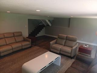 Sprawling Woodland Retreat - 2