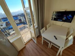 Skyline Terrace Flat - 7