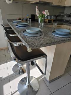 Hermoso Departamento con Parcking y wifi - 1