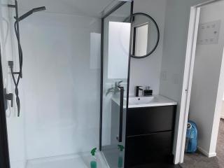 Tahuna Flat and Hire Car - 2