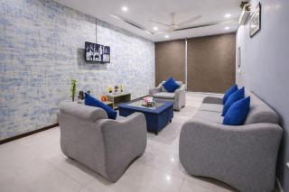 Private 2BD Apartment Opposite Dha Phase 8 - 4