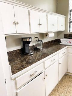 Stylish One-Bedroom Apartment in Secure Compound, Port of Spain - 4