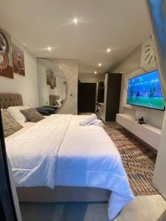 The signature apartment - 0