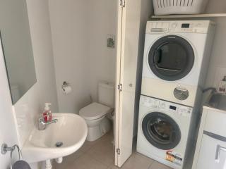 Modern Furnished Home in Altona Meadows, 20min CBD, 5min Beach - 5