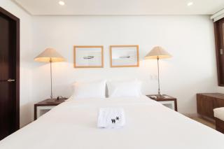 Sophisticated 3BR House with Pool and AC in Ciudad Amurallada - 2