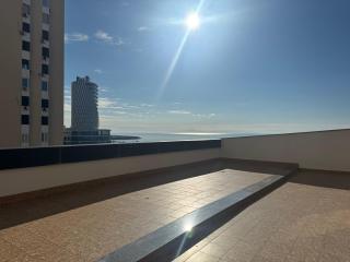 Luxury Seafront 2-Bedroom 2-Bathroom Apartment with Terrace Full Sea View Vollga Promenade - 2