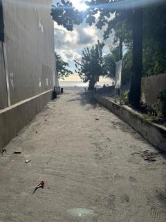 Elégant F2 de standing pieds dans l'eau - 7