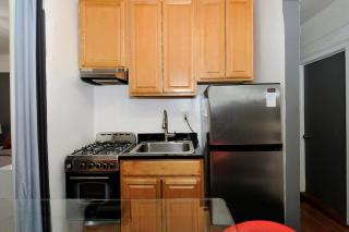 Unbeatable Location in Central Park Area - 2 Bedroom Apartment - 8