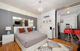 Unbeatable Location in Central Park Area - 2 Bedroom Apartment - 9