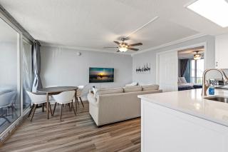 Beach, Gulf, and Bay Views plus 2 Balconies with Pool and Sleeps 6 - 4