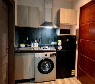 Studio 2 in the heart of Sheikh Zayed - 2