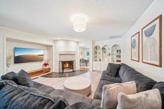 Heart of Tulsa, game room, fireplace, Sleeps 8 - 9