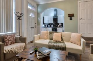 Comfortable 2BR Home - Pet-Friendly - Sleeps 8 - Parking - Knowsthorpe - 7