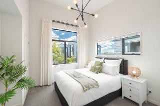 Modern 4-Bedroom Home in Silverdale - 9