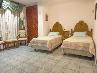 Hillside Villa with ocean views - 3