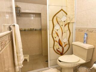 Hillside Villa with ocean views - 1